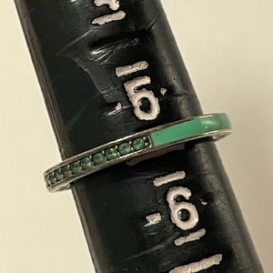 Elegant Pandora Sterling Silver 925 ALE Green Radiant Hearts Ring  Size 5.5